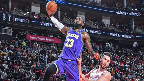 多特蒙德双星闪耀，阿莱梅开二度布兰特添彩，重回德甲之巅